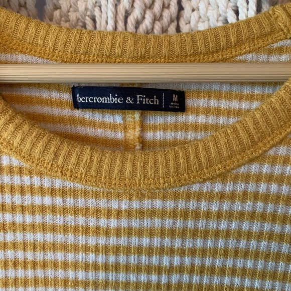 A&F Tee - Picture 1 of 2